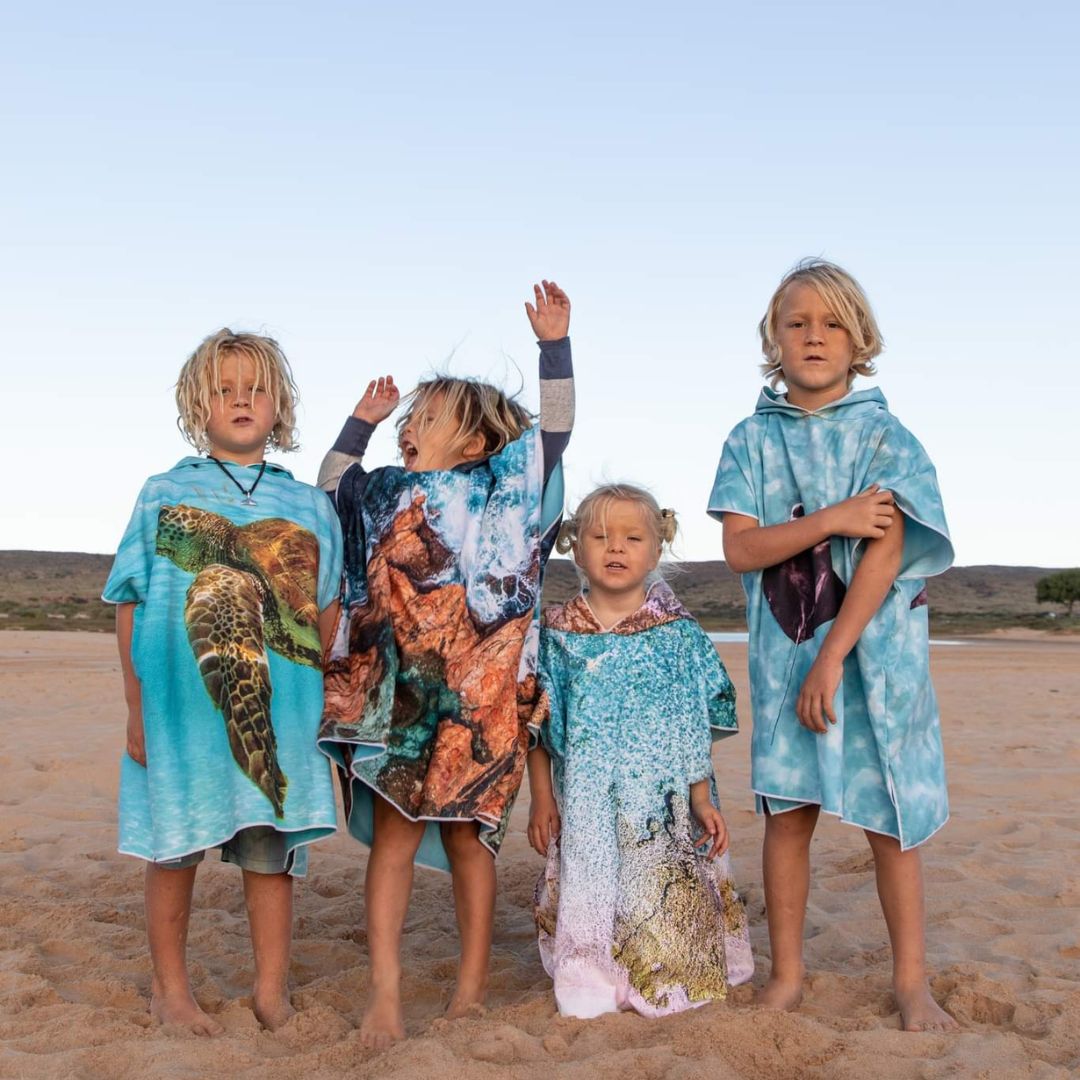 PONCHO TOWELS